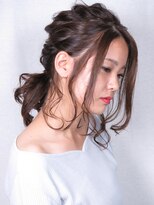 ボンドヘアー(Bond Hair) アレンジヘアー