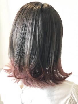 ヘアーアンドメイク シェリ(Hair&Make Cherie) 切りっぱなし ミディ 裾カラー