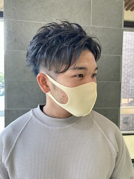 イロプラスソイ(iro + soi) ▲朝のセット時短！センターパート×シークレットパーマ▲