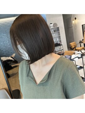 チャンネル(channel) まとまるボブブラウンベージュ