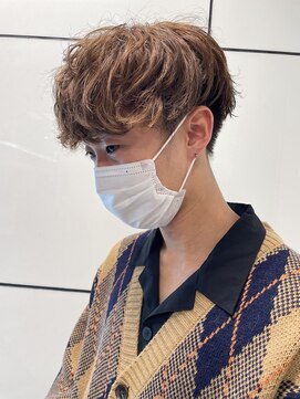 ヘアーアンドメイク ビス(HAIR&MAKE bis) ブリーチなしで明るく!高校卒業カラー【加藤沙久楽】