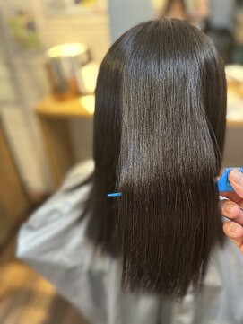 リスタ アンド リアン バイ リスタ(rista & RIAN by rista) 髪質改善プレミアム縮毛矯正