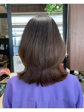 オーガニックサロン フェイス 梅田店(organic salon face) 20代30代40代大人可愛い外ハネスタイル