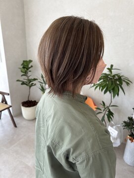 イルプロム 御厨店(illuprom.) 柔らかいベージュ 【ハイライト】