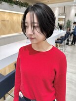 ステア ケース(stair case)&nbsp;大人かわいい黒髪ハンサムショートセンターパート