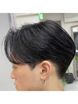 クレット(CLETO) 毛流れセンターパート