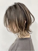 ダブルトーキョー シブヤ(W-TOKYO SHIBUYA)&nbsp;ネオウルフハイライトグラデーションボブウルフ　ウルフカット