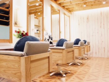 バレーチェア(valley chair)の写真/星々に囲まれた魅惑のシャンプールームや落ち着いた空間で、都会の喧騒を忘れる特別なひと時を◇