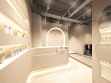 エレノア 四条烏丸店(Eleanor)