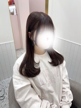 リルミー(Lilme) ふんわりガーリーなローレイヤー*艶髪チョコレートピンク*新井