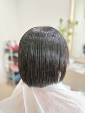 ヘアーサロン ミッセェル ツヤサラのストレート