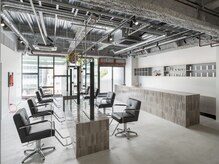 リノバイホヌア(Lino by hoNua.)の雰囲気（ガラス張りの開放感ある店内。）