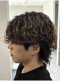 襟足までかっこよく。サーフカールスタイル