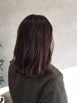 ライフ ウィズ ヘア(LIFE with HAIR) 切りっぱなしのミディアムボブ