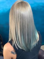 アスイン(asuin)&nbsp;シルバーカラーとブルー