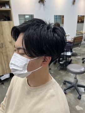 イェッカ(YECCA) ナチュラルなメンズスタイル