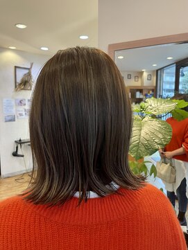 ワフトテイラー(Waft Taylor) 切りぱなし+ハイライト