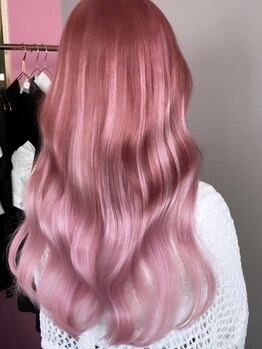 モア(more)の写真/《栄》ハイトーンのカラーエクステがオシャレhairを叶えてくれる☆モデル/ブロガーも愛用者多数♪