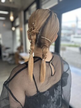 ブラント(BRUNT)の写真/【BRUNT】のトレンドを取り入れた上品なアレンジstyle "大切な日を彩ります"