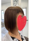 ミディアムボブ×縮毛矯正