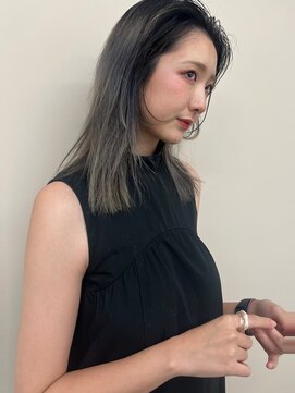 モリオ(morio) 【morio】大人のグレージュ切りっぱなしロングレイヤー♪