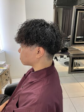 アイズ 海老名(AIZU) ツイストスパイラルパーマ　ツイストパーマ　縦落ちスパイラル