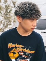 サンディーズバーバーショップ(Sandees)&nbsp;波巻ブリーチハイライトマッシュ