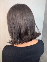 アンダーバーホワイト 泉佐野店(_WHITE)&nbsp;☆切りっぱなしボブ　愛されショートボブ　小顔ボブ