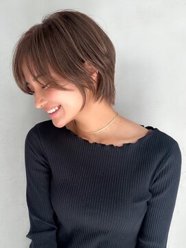 ギークス(GEEKS) 【GEEKS渋谷】くびれショート/アッシュグレージュ/20代30代/小顔