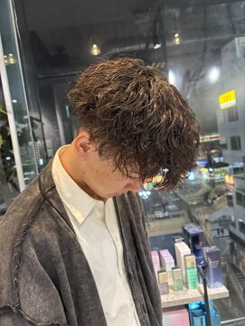 スタッド 松戸(stud. Men‘s) ツイストスパイラルパーマ/ツイストパーマ/縦落ちパーマ