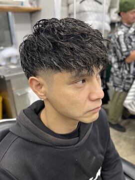 チルチェア ノースエリア 高円寺店(CHILL CHAIR north area.) フェードツイスト