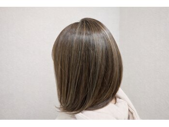 ココロ(Cocoro)の写真/ダメージレスで透明感のある仕上がりに♪トレンドを取り入れたあなただけの色味をご提案◎
