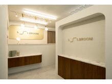 全席個室＆髪質改善　S.BROOM  beauty salon　梅田店