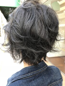 コクーン(CoCooN) ブリーチなしのアッシュ