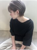 外国人風ショートボブ ハイライト 暗髪グレージュ 白髪ぼかし