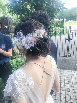 ブラウ ネイル パーティー(Blau Nail Party) ドライフラワーシニヨン