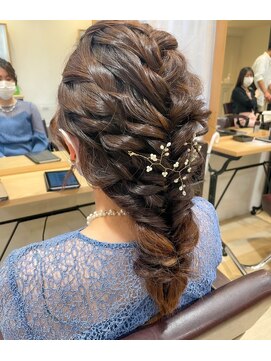 リソ 銀座(RISO) 【20代・30代】四つ編みセット【結婚式・パーティー・デート】