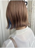 ボブ×ベージュ×ブルーインナーカラー