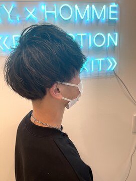 ロミーオム 本厚木(ROMMY. Homme) ナチュラル刈り上げマッシュスタイル