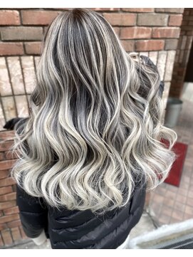 アヴァンス 京橋店(AVANCE) 【3D技術】オフホワイト×オリジナルバレイヤージュ