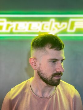 グリーディーフォックス 代々木(Greedy FOX) 韓国マッシュ/センタ-パ-ト/ツイストスパイラル/スキンフェード