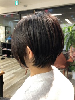 シフトヘアの写真/当店の【骨格改善似合わせショート】は骨格や髪質に合わせて切り方を変えるのであなたに似合うショートに◎