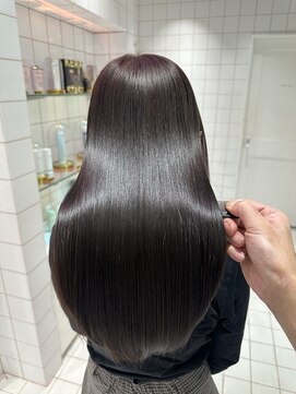 ロンドルーチェ 心斎橋(Lond luce) ダークアッシュ/ミディアムレイヤーカット［髪質改善/縮毛矯正］