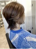 ウルフショートにアクセントでミルクティーインナー
