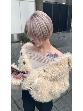 テラ 仙台(Tera) ミルクティーショートボブ