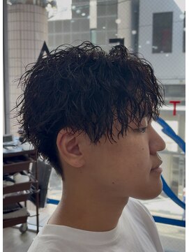 オーシャントーキョー 大阪(OCEAN TOKYO) 波巻きパーマメンズツイストスパイラルパーマツーブロック