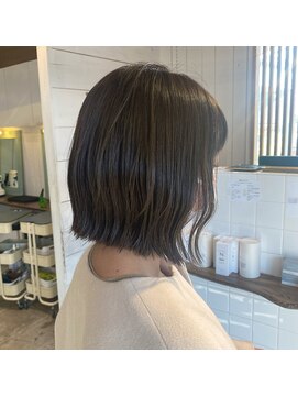 トワイロ(TOWAIRO) 赤みゼロボブ