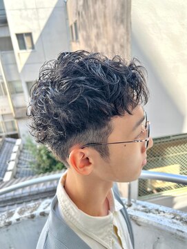 カスミ 霞(KASUMI) オシャンなウェーブとメガネ。　20代/30代/学生/スパイラル