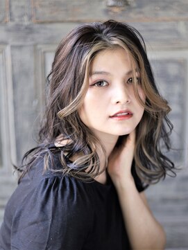 グラス(grass) ブルベウィンター フェイスフレーミング ミディアムウェーブ