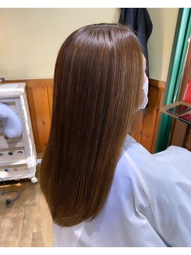 エルパライソ 鯖江店(Elparaiso) 鯖江/髪質改善/オッジオット/白髪染め/縮毛矯正/ヘッドスパ